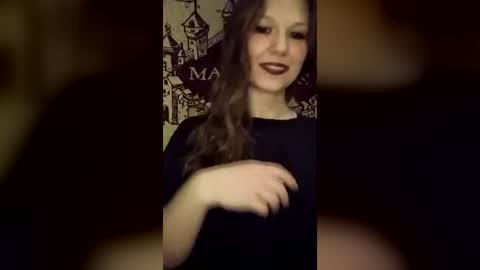 Snapshot of lilmissscorpi0 chatting on July 22, 7:11 am lilmissscorpi0 online show from July 22, 7:11 am