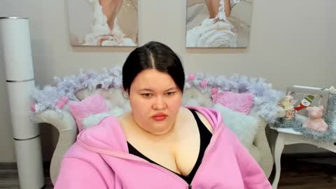 LiloLewins online show from January 9, 6:48 am