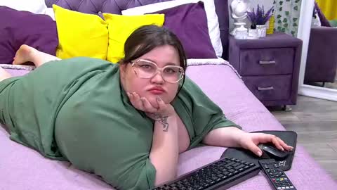 LiloLewins online show from January 23, 4:26 pm