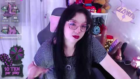 Lilo  online show from November 12, 1:44 pm