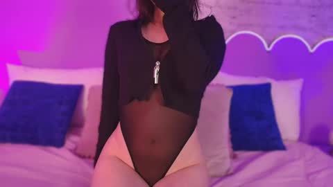 Lilou online show from January 15, 12:10 pm