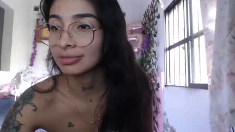 lil palacio online show from December 13, 8:04 pm