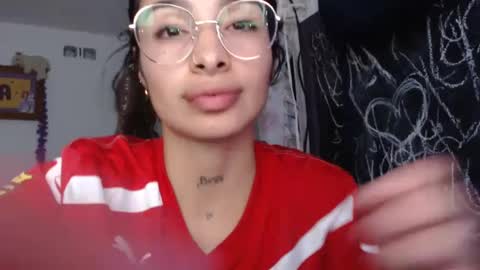 lil palacio online show from December 27, 1:11 am