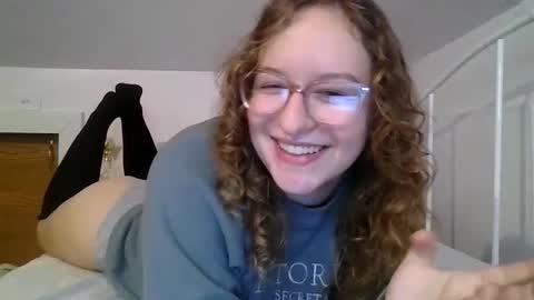 LilPies  online show from December 19, 5:08 pm