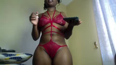 Snapshot of lilpretty16 chatting on July 9, 2:21 pm lilpretty16 online show from July 9, 2:21 pm