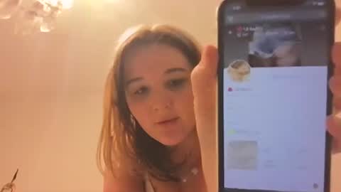 Snapshot of lilred0503 chatting on July 23, 8:51 pm lilred0503 online show from July 23, 8:51 pm