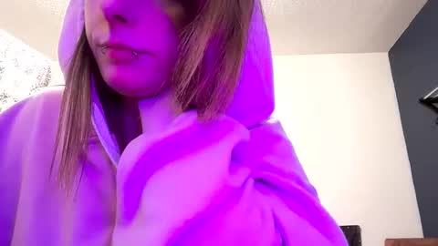 lilsirens11ut online show from December 13, 8:36 pm