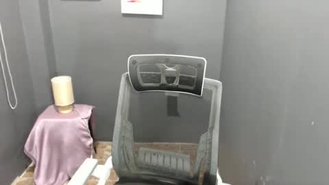 Snapshot of lilsweet_marie chatting on February 5, 3:23 am Lilsweet marie online show from February 5, 3:23 am