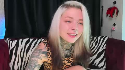 Little slave Kayden online show from September 10, 7:14 pm