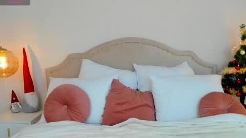 Lilu online show from January 15, 4:04 am