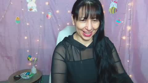 lilugrants online show from April 15, 8:20 pm