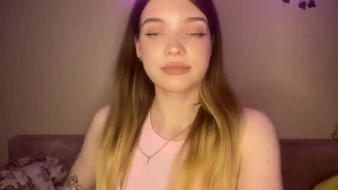 Lily online show from April 13, 6:57 pm