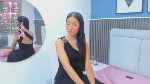  lily  online show from April 9, 6:19 am