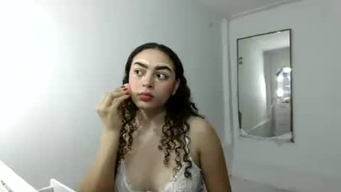 Snapshot of lily_anal_squirt chatting on June 18, 12:44 am lily_anal_squirt online show from June 18, 12:44 am