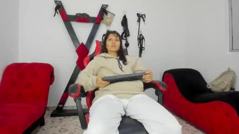 Lily and Lina online show from December 3, 12:14 pm