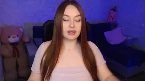 lily_baker_ online show from March 24, 4:39 am