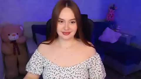 Snapshot of lily_baker_ chatting on April 25, 7:22 am lily_baker_ online show from April 25, 7:22 am