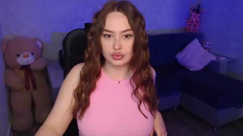 Snapshot of lily_baker_ chatting on May 7, 8:09 am lily_baker_ online show from May 7, 8:09 am