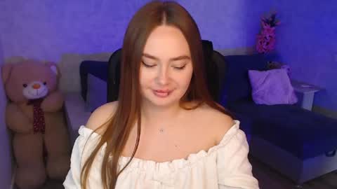 lily_baker_ online show from June 17, 10:28 am