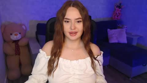 lily_baker_ online show from June 27, 7:46 am
