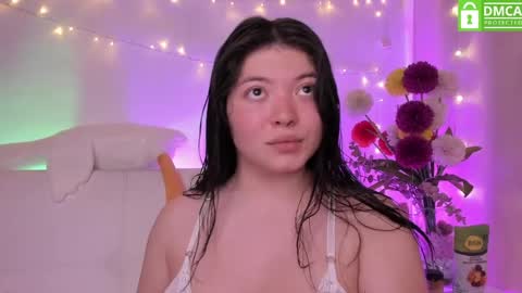 lily_cherry0 online show from April 9, 12:54 am