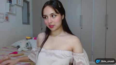 Snapshot of lily_crushx chatting on January 12, 8:36 am Lirio online show from January 12, 8:36 am