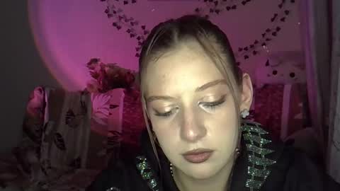 lily_ember online show from November 23, 6:08 pm