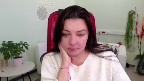 Lily online show from September 19, 8:38 am