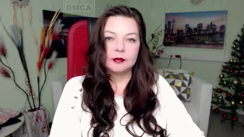 Lily online show from December 18, 3:01 am