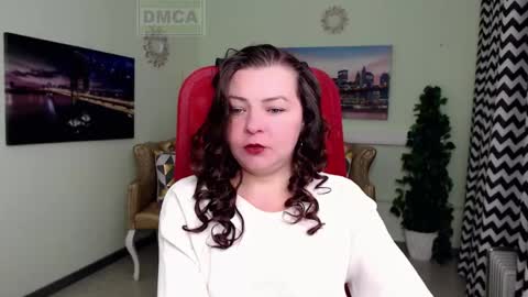 Lily online show from April 18, 6:28 am