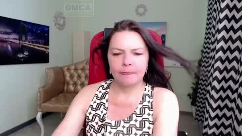 Lily online show from May 15, 6:53 am