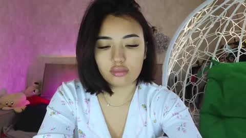 Snapshot of lily_foster_ chatting on October 24, 4:53 am Lily online show from October 24, 4:53 am