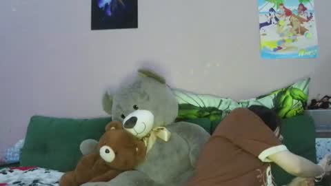 Lily  no Lilo ang Steach online show from June 19, 10:57 pm