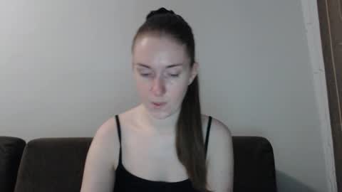 lily_love_x online show from September 10, 4:23 am