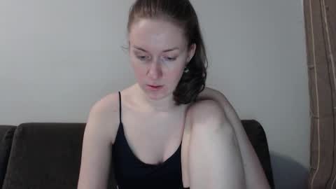 lily_love_x online show from March 10, 1:21 am