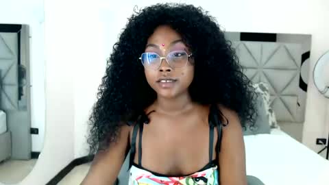 lily_mendoza online show from July 8, 7:40 pm