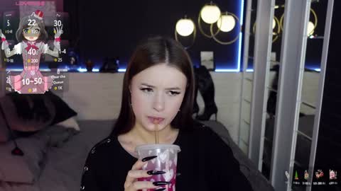 Lily online show from December 27, 2:22 pm