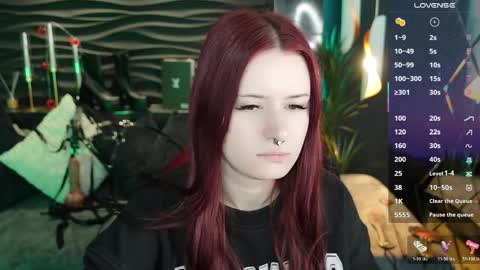 Lily online show from April 16, 7:09 am