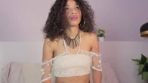 Snapshot of lily_obsession chatting on May 31, 2:24 pm lily_obsession online show from May 31, 2:24 pm