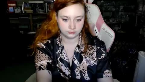 Alice online show from September 30, 6:02 pm
