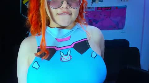 Snapshot of lily_stone04 chatting on October 22, 5:19 am lily_stone04 online show from October 22, 5:19 am