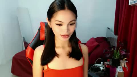 Snapshot of lily_summer23 chatting on May 25, 4:29 am Youre pleasure Lily online show from May 25, 4:29 am