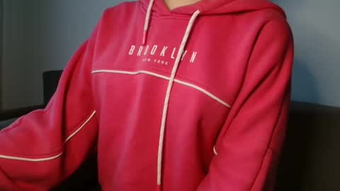 small lily online show from April 7, 4:07 pm