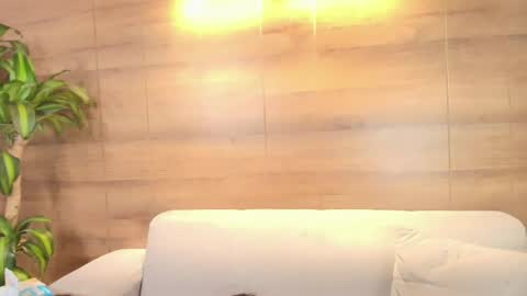 lily_waist online show from April 8, 3:17 am