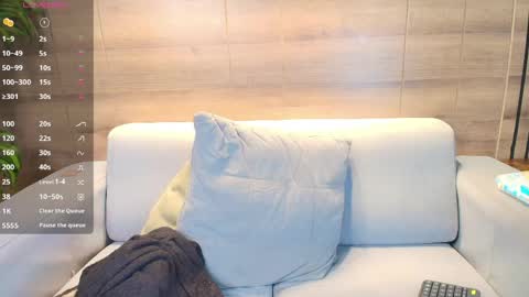 lily_waist online show from April 9, 6:19 am