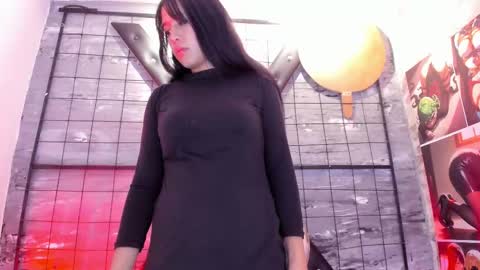 Snapshot of lily_walker chatting on October 10, 12:15 pm Lily online show from October 10, 12:15 pm