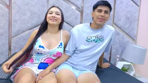 Snapshot of lily_y_finn chatting on November 15, 11:51 am LYLY Y FINN online show from November 15, 11:51 am