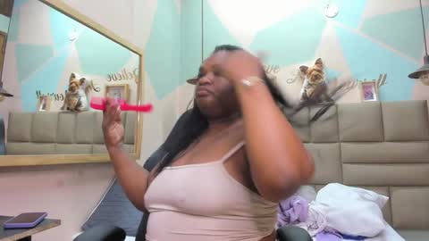 Lily online show from February 8, 9:46 am