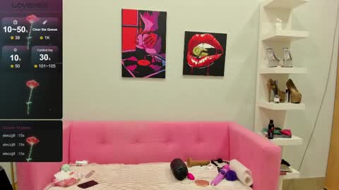 Snapshot of lilybrilly chatting on March 10, 7:32 am Lily online show from March 10, 7:32 am