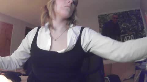 Snapshot of lilybvixen chatting on October 7, 12:30 am lilybvixen online show from October 7, 12:30 am